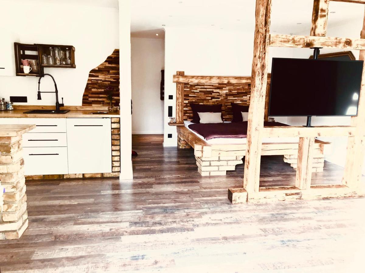Gaestehaus Annel Niederhorbach ภายนอก รูปภาพ